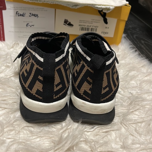 📌📌📌SOLD📌📌📌Fendi sneakers “Rockoko sneakers with two-toned running shoe “ - Picture 7 of 12